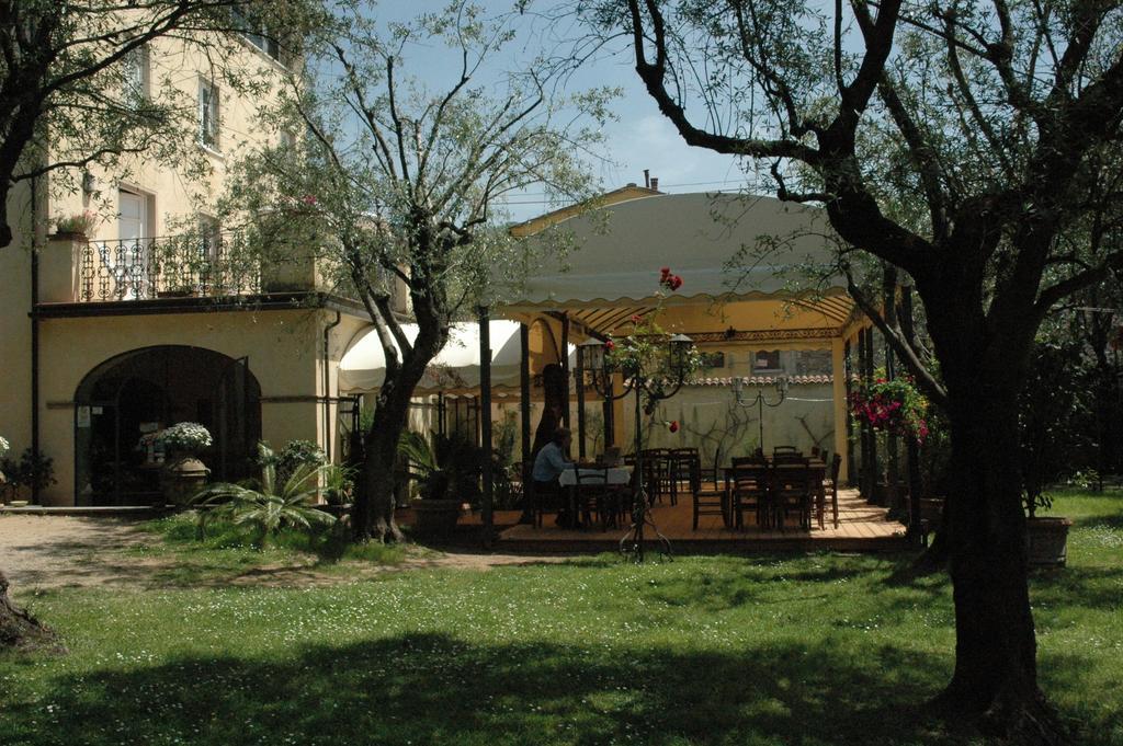 Gasthaus Antico Uliveto Seravezza Exterior foto